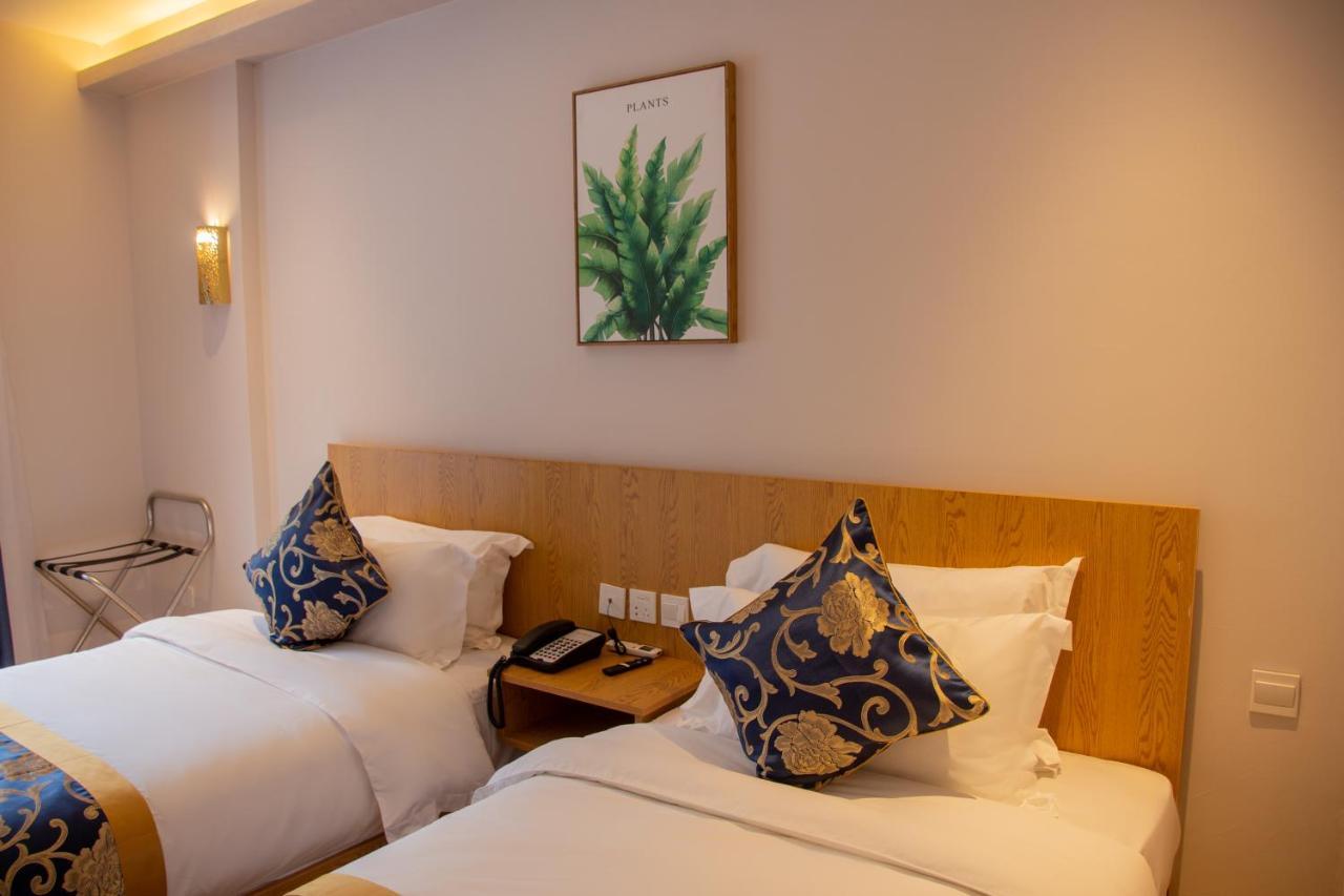 Vancii Hotel 万禧假日酒店 Chefchaouen Exterior foto